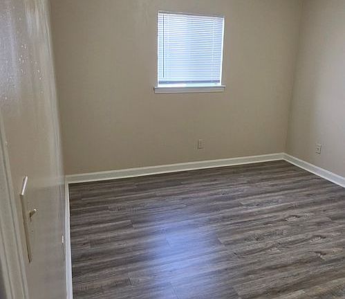 4th image of 215-217 Ingram Rd #217-A