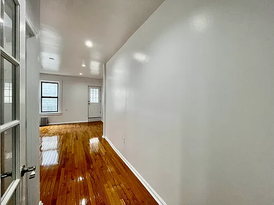 Rented by Highline Residential | media 22