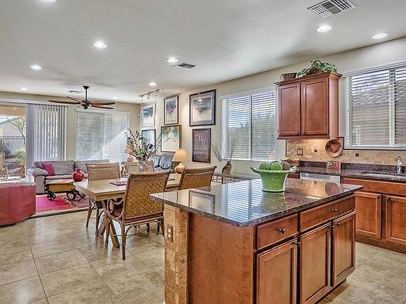 3rd image of 26251 W Via Del Sol Dr