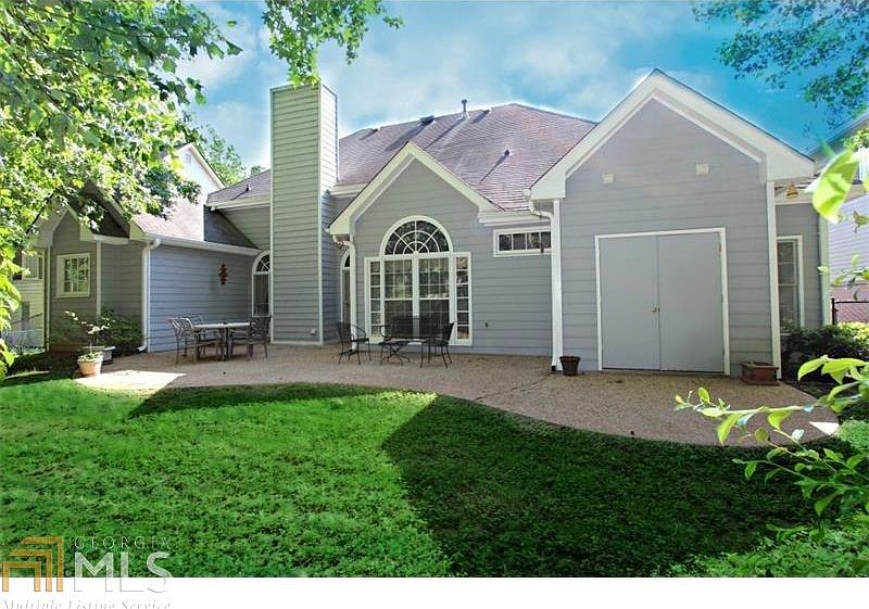 2nd image of 3935 Bridlewood Dr