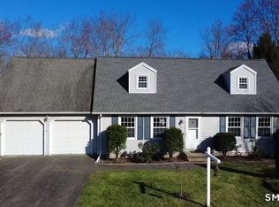 207 Timber Ridge Rd, Middletown, CT 06457