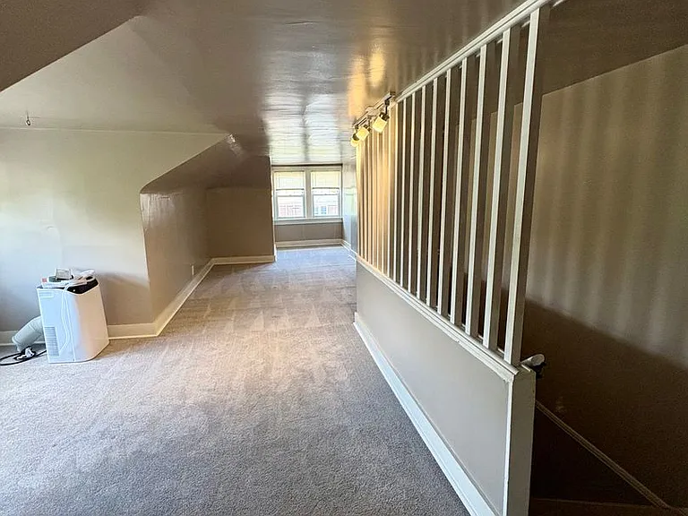 16 S Rockburn St — Photo 30