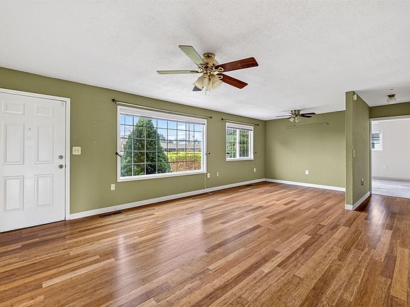 4th image of 1220 Saul Rd