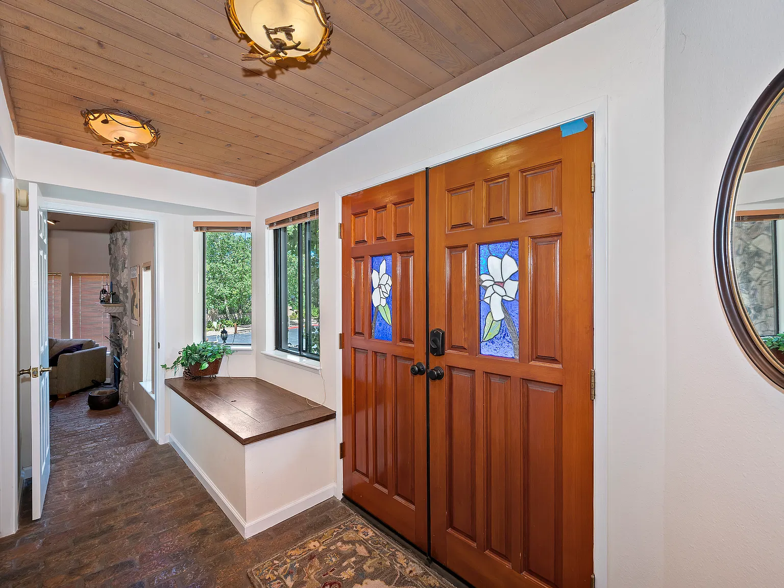 39802 Lakeview Dr — Photo 2