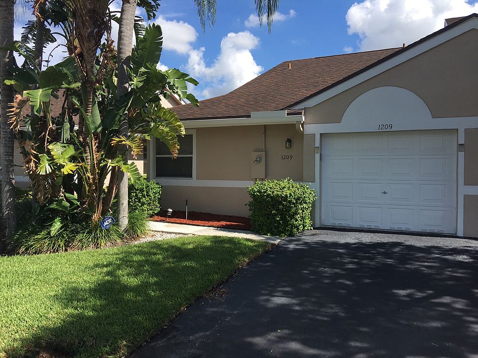 1st image of 1209 NW 51st Way