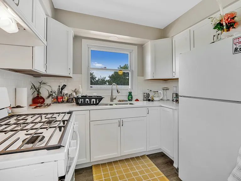 7403 W 71st St #2E — Photo 8