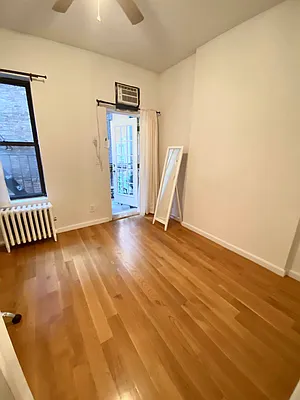 Rented by Bond New York | media 5