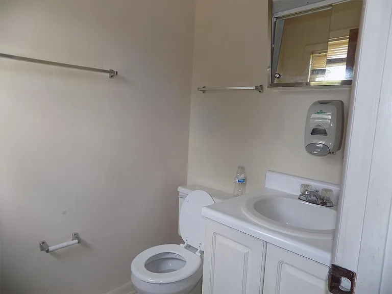 6510 Cissna Dr — Photo 11