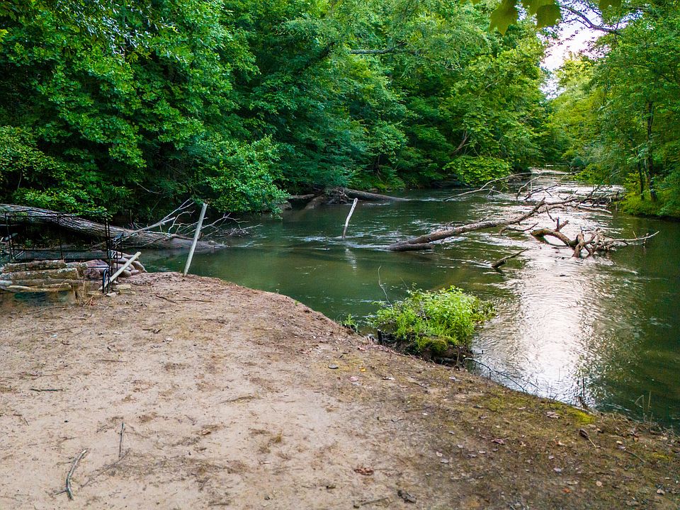 70th image of 1072 Cookson Creek Rd