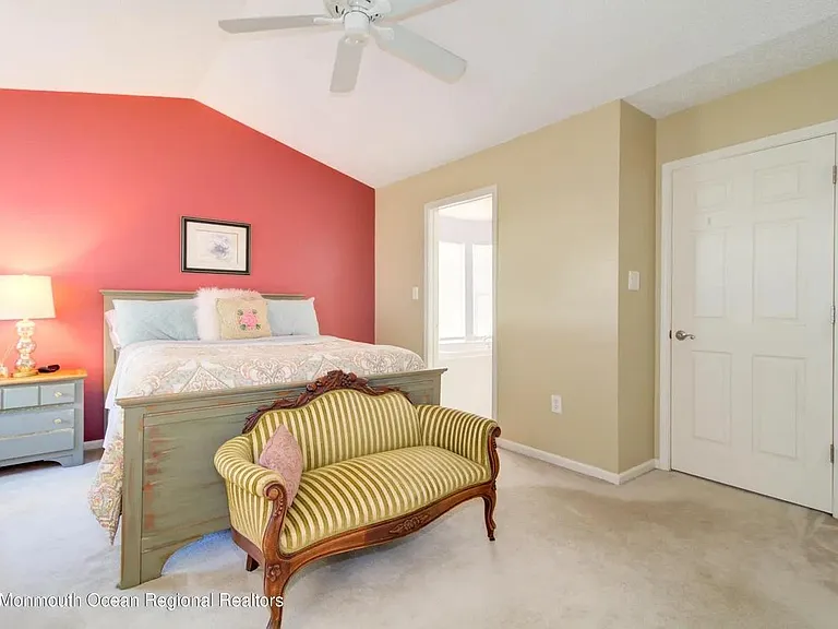 36 Austin St — Photo 17