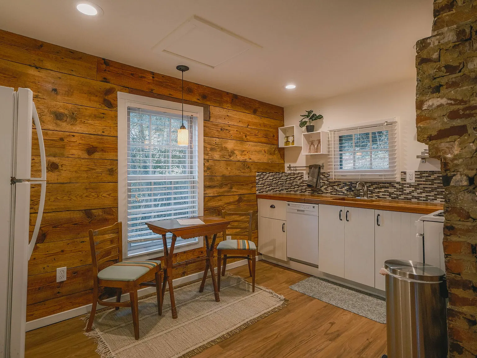 1 bed, 480 sqft, $1,300 — Photo 3