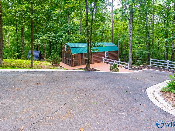 5th image of 105 Ridge Cir