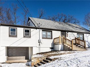 808 NE Russell Rd, Kansas City, MO 64116