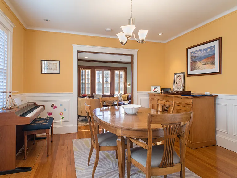 211 Common St #2 — Photo 7