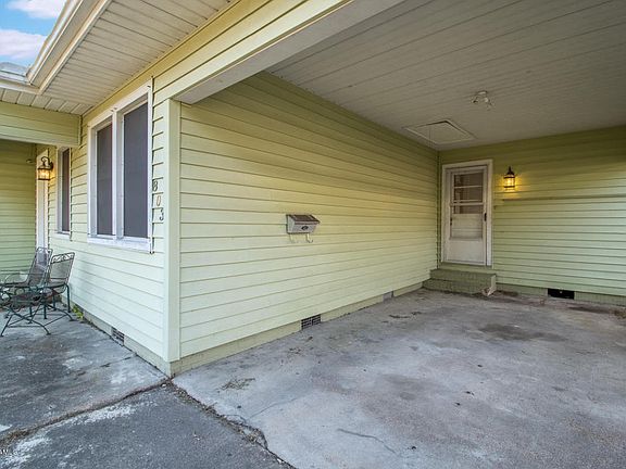 2nd image of 803 Victory Dr