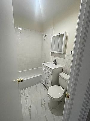 3rd image of 6941 Grand Ave Floor 2