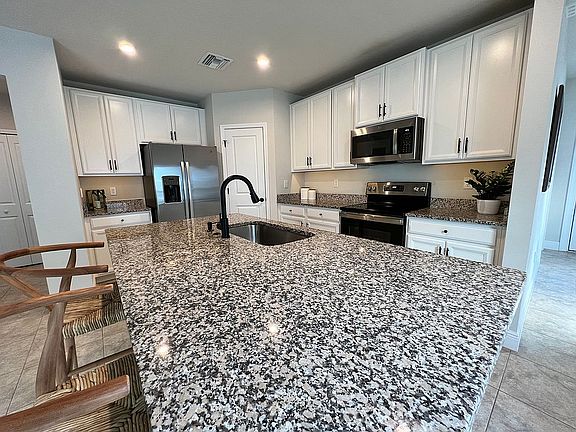 4th image of 11062 SW Vasari Way
