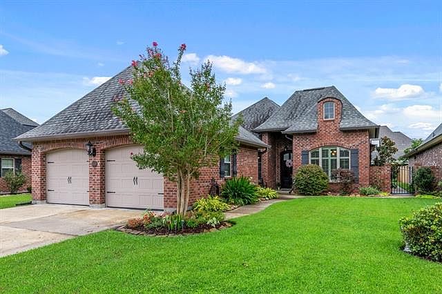 1st image of 1053 Richmond Cir