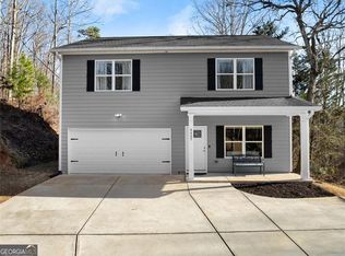 4307 Falcon Crest Dr, Flowery Branch, GA 30542