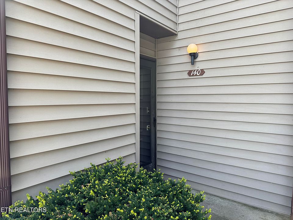 1st image of 7 Lakeshore Cir Unit 140