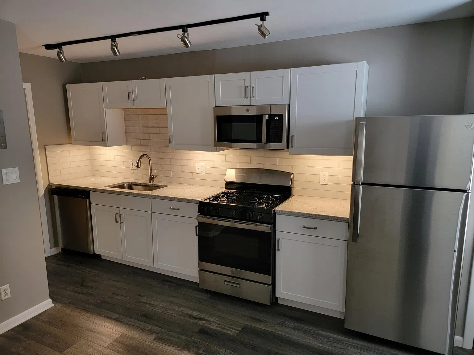 1 bed, 500 sqft, $900 — Photo 3