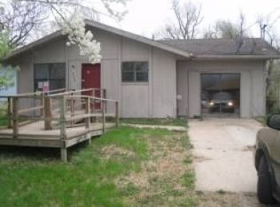 2756 N Summit Ave, Springfield, MO 65803