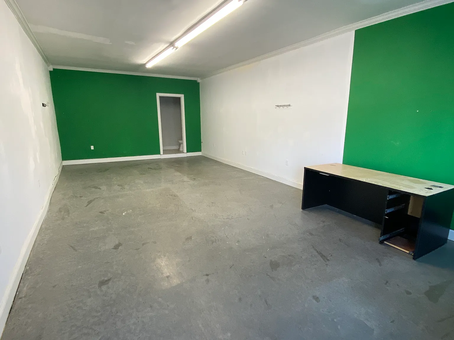 504 W Manning St — Photo 4