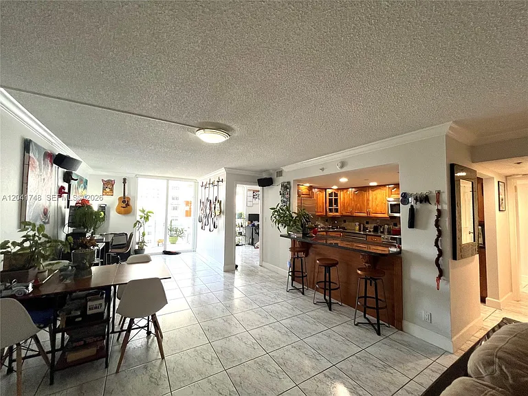 2401 Collins Ave #1009 — Photo 6