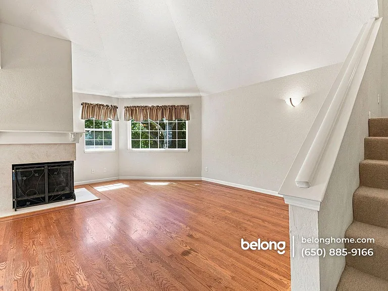 812 Isbel Ct — Photo 18