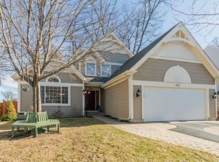 432 Rock Hall Cir, Grayslake, IL 60030