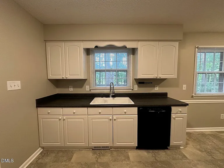 1505 Highland Trl — Photo 6