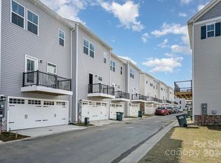 9342 Mallard Mills Dr, Charlotte, NC 28262