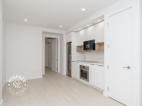 3rd image of 280 Meeker Ave #312