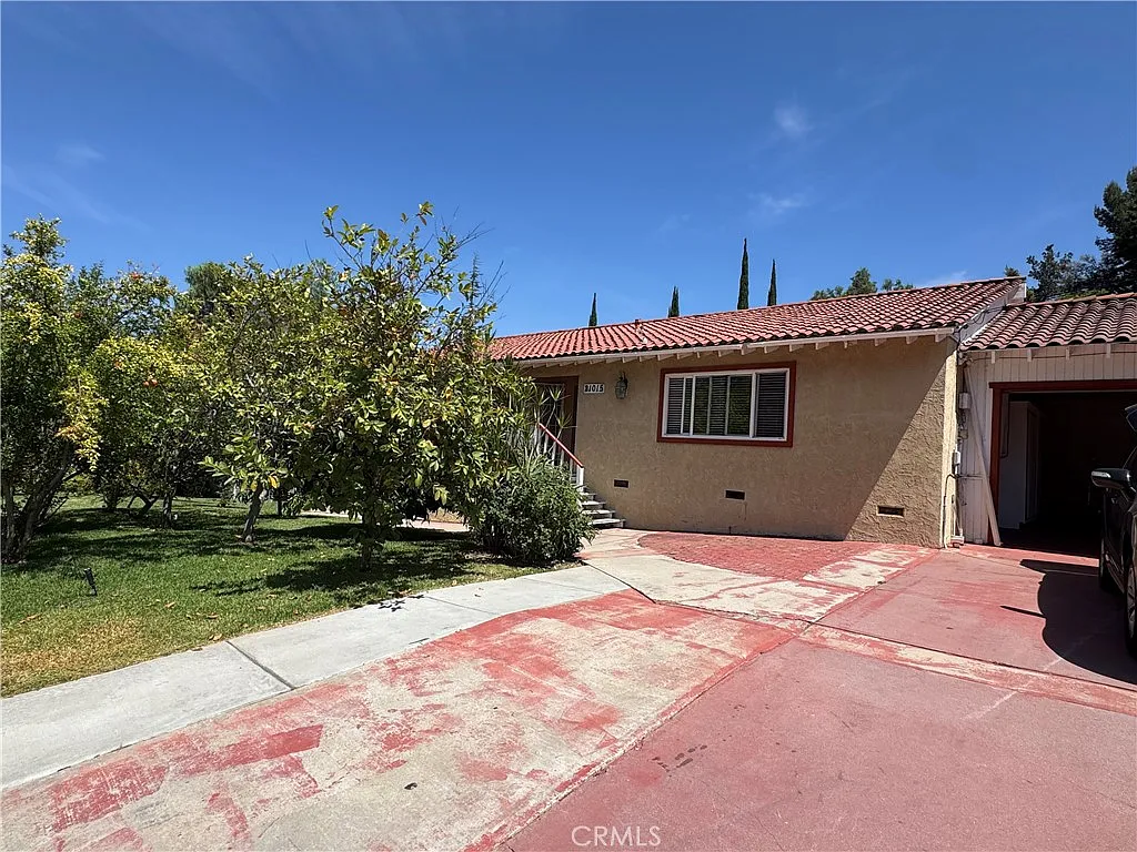 6 bed, 2713 sqft, $5,000 — Photo 2