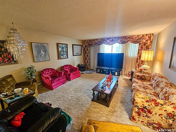2nd image of 320 13th Avenue NE #7