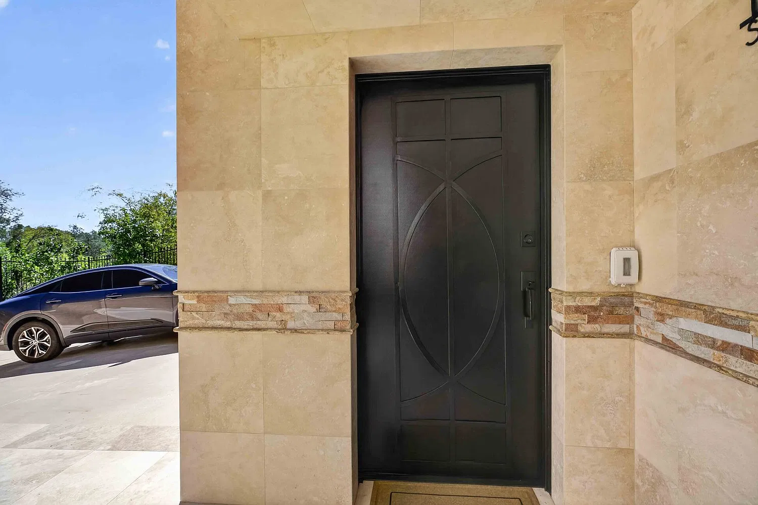2 bed, 800 sqft, $3,500 — Photo 4