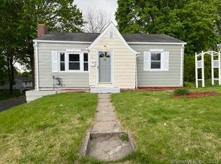 41 Brookdale Rd, Meriden, CT 06450