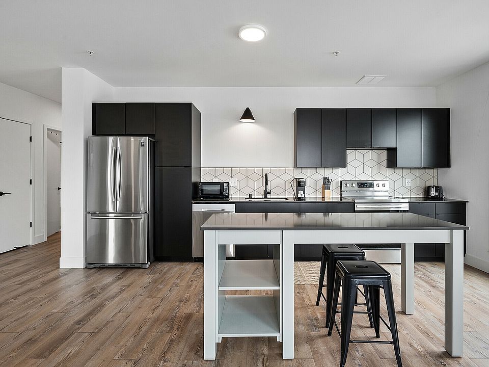 25_4900_Cedar_Lake_Unit_3015_mls
