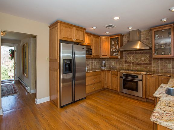 Kitchen to Foyer