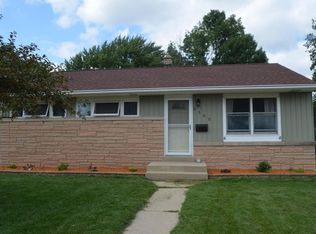 6300 W Wilbur Ave, Milwaukee, WI 53220