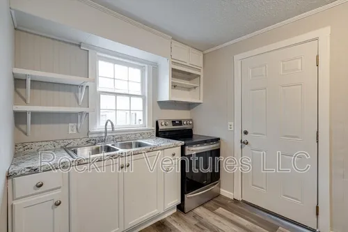 207 Napier St #6 Photo 1