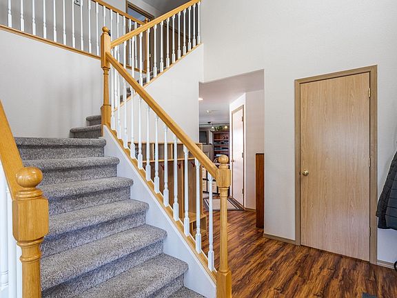 5th image of 7915 Savary Dr