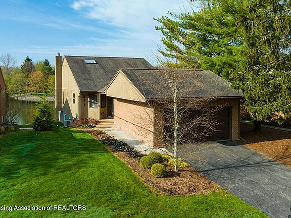 4th image of 2421 Emerald Lake Dr