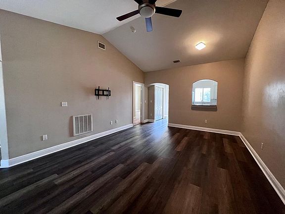 3rd image of 4110 Castilla Cir APT 201