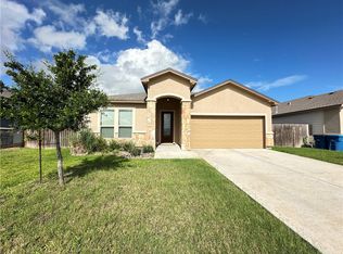 111 Guadalupe Palm Dr, Portland, TX 78374