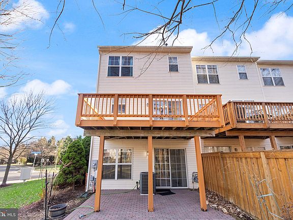 4th image of 43126 Autumnwood Sq
