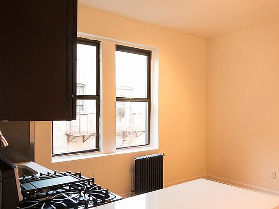 Kitchen Living 2
