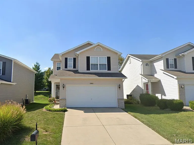 1953 Richmond Springs Ln — Photo 1