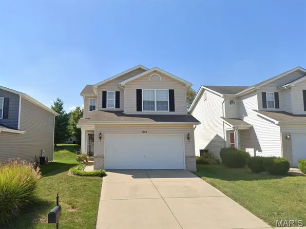 1953 Richmond Springs Ln, Belleville, IL 62220
