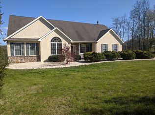 2077 W Rock Rd, Perkasie, PA 18944